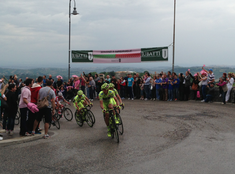 [sport] Jubatti in maglia rosa